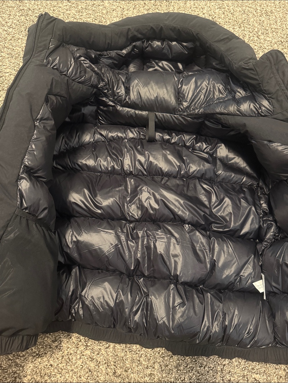 lululemon athletica Women's Black Oversized Bubble-Hem Puffer Jacket with Hood - Picture 8 of 11